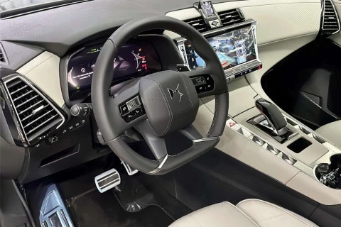 DS 7 PLUG-IN HYBRID AWD 300 ÉTOILE