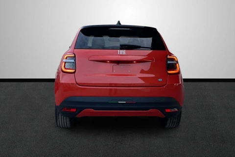 Fiat 600 600e La prima 54kwh 115kw (156cv)