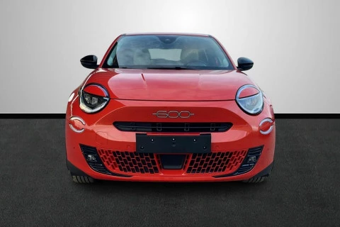 Fiat 600 600e La prima 54kwh 115kw (156cv)