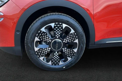 Fiat 600 600e La prima 54kwh 115kw (156cv)