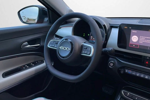 Fiat 600 600e La prima 54kwh 115kw (156cv)