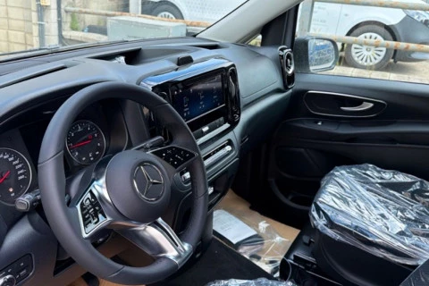 Mercedes-Benz Vito 114CDI AT 100kW Tourer Select Larga