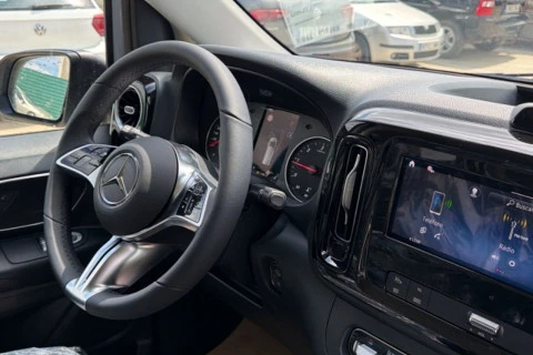 Mercedes-Benz Vito 114CDI AT 100kW Tourer Select Larga