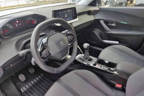 Peugeot 2008 Allure Puretech 100 S&S 6 Vel. MAN