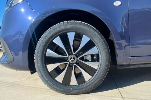 Mercedes-Benz Vito 114CDI AT 100kW Tourer Select Larga