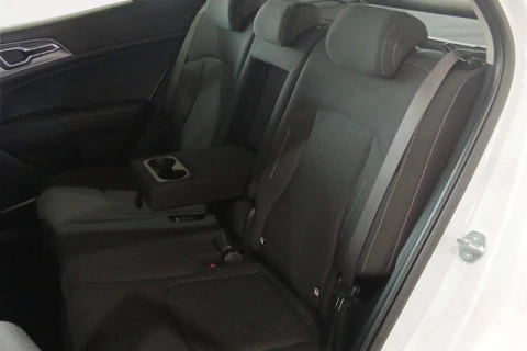 Kia Sportage 1.6 CRDi MHEV Business 4x2 DCT 100 kW (136 CV)