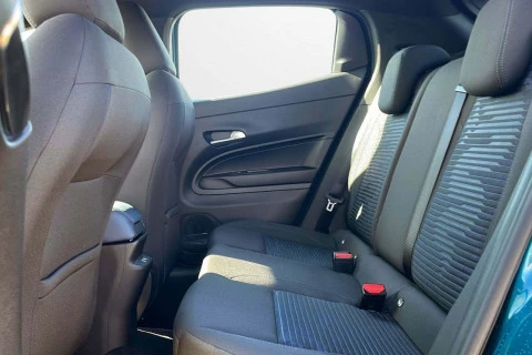 Alfa Romeo Junior Ibrida 107kW (145CV)