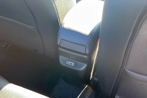 Alfa Romeo Junior Ibrida 107kW (145CV)