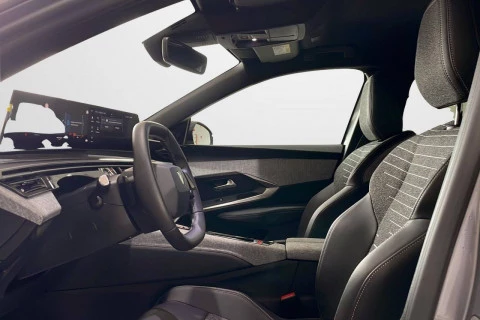 Peugeot 5008 Hybrid 1.2 107KW Allure eDCS6