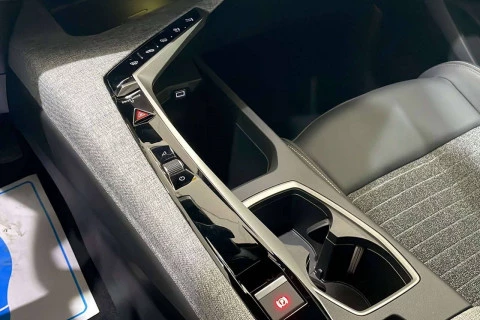 Peugeot 5008 Hybrid 1.2 107KW Allure eDCS6