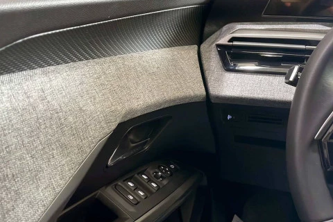 Peugeot 5008 Hybrid 1.2 107KW Allure eDCS6