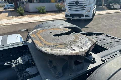 Mercedes-Benz Actros 1845 LS