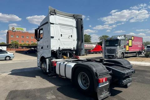 Mercedes-Benz Actros 1845 LS