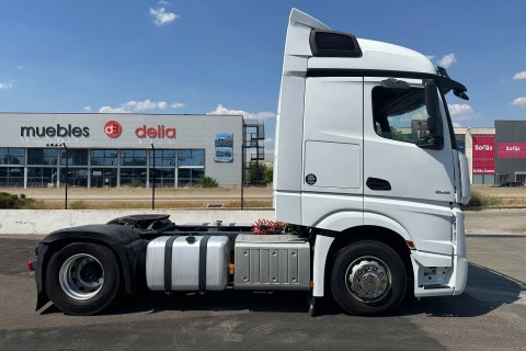Mercedes-Benz Actros 1845 LS