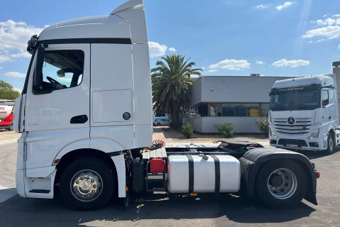 Mercedes-Benz Actros 1845 LS