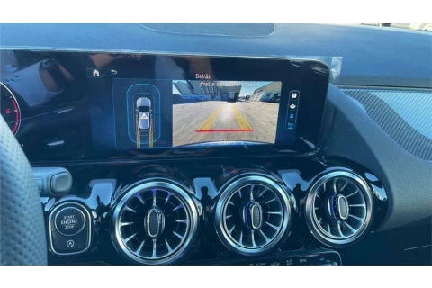 Mercedes-Benz GLA GLA 200 D