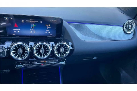 Mercedes-Benz GLA GLA 200 D