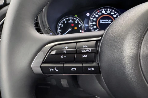 Mazda CX-30 e-SKYACTIV G AT Homura