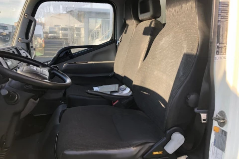 Fuso Canter 6 Ton FUSO CANTER 6S15 + CAJA PAQUETERA