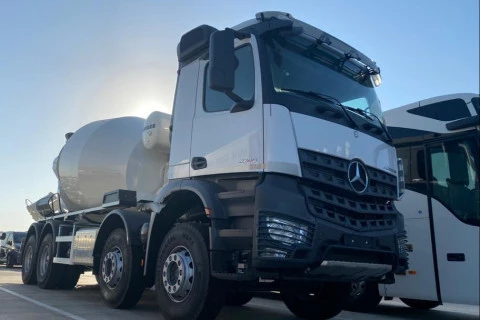 Mercedes-Benz Arocs 3345B