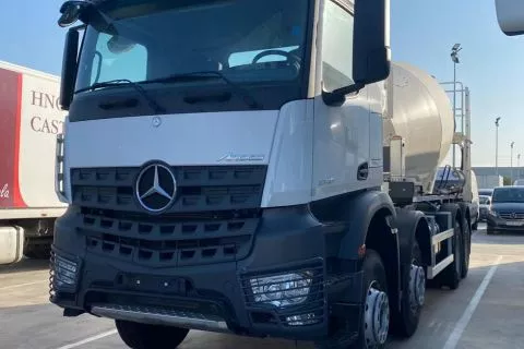 Mercedes-Benz Arocs 3345B