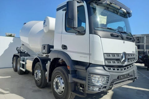 Mercedes-Benz Arocs 3345B