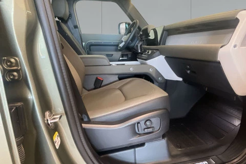 Land Rover Defender 110 3.0D I6 MHEV X-Dynamic SE 4WD AT 183 kW (249 CV)