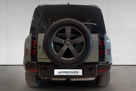 Land Rover Defender 110 3.0D I6 MHEV X-Dynamic SE 4WD AT 183 kW (249 CV)