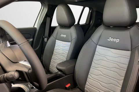 Jeep Avenger 1.2 eHybrid 4xe 107kW (145CV) Upland