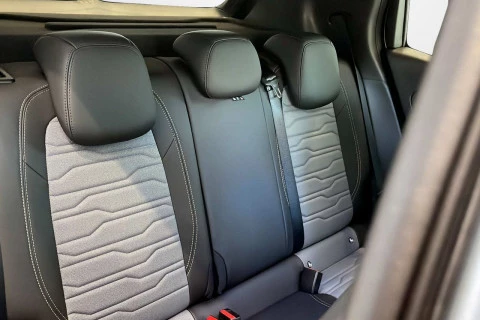 Jeep Avenger 1.2 eHybrid 4xe 107kW (145CV) Upland