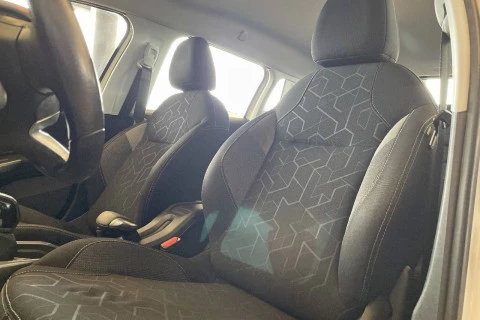 Peugeot 2008 Active 1.2L PureTech 82