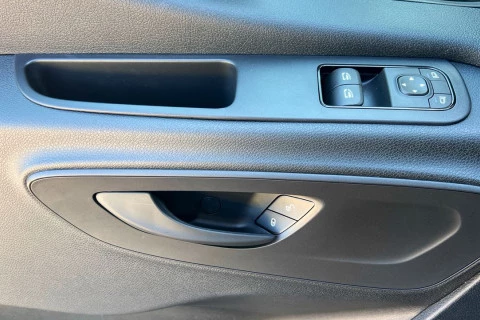 Mercedes-Benz Sprinter Nuevo Sprinter 515 CDI Chasis Cabina PRO Medio