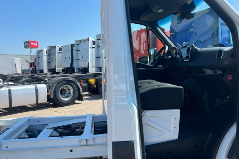 Mercedes-Benz Sprinter Nuevo Sprinter 515 CDI Chasis Cabina PRO Medio