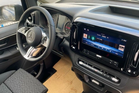 Mercedes-Benz Vito 116CDI AT 120kW Tourer Select Extralarga