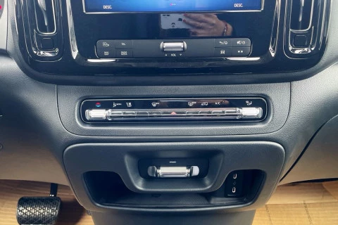 Mercedes-Benz Vito 116CDI AT 120kW Tourer Select Extralarga