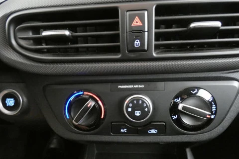 Hyundai i10   1.2 MPI Tecno 2C Aut.