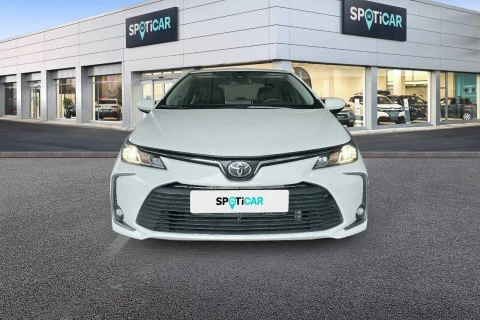 Toyota Corolla Sedán 1.33 VVT-i Dual Active
