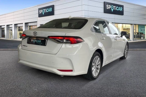Toyota Corolla Sedán 1.33 VVT-i Dual Active