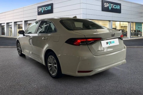 Toyota Corolla Sedán 1.33 VVT-i Dual Active