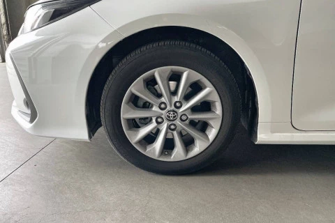 Toyota Corolla Sedán 1.33 VVT-i Dual Active