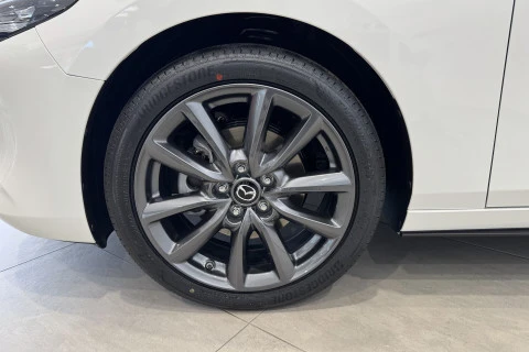Mazda3 2.5L E-SKY G MHEV 103kW Centre-line