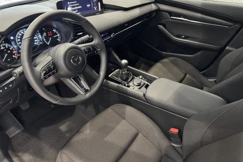 Mazda3 2.5L E-SKY G MHEV 103kW Centre-line