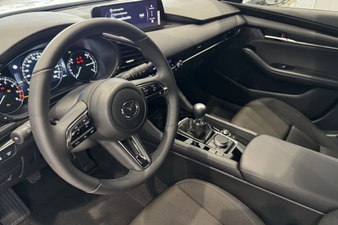 Mazda3 2.5L E-SKY G MHEV 103kW Centre-line