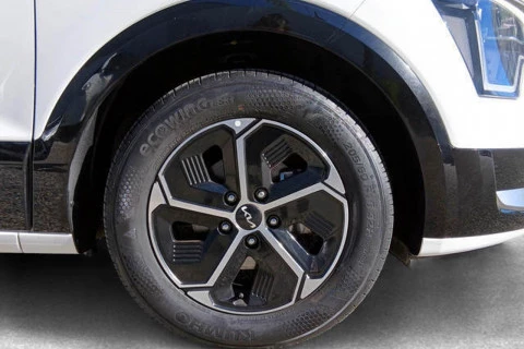 Kia Niro 1.6 GDi HEV 95kW (129CV) Drive