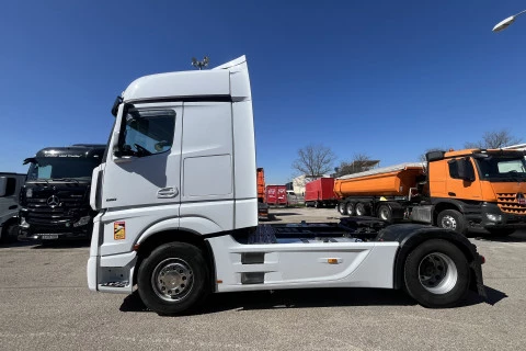 Mercedes-Benz Actros 1851 LS