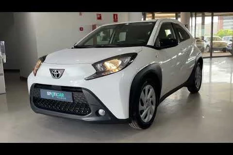 Toyota Aygo X Cross 1.0 VVT-I 72CV Play