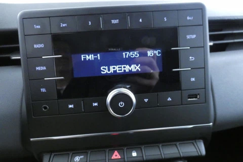 Renault Clio   Sce Authentic 49kW