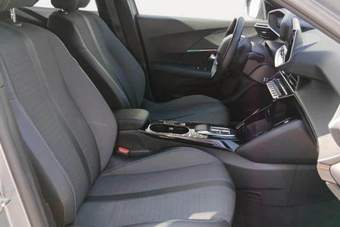 Peugeot e-2008 Eléctrico Allure Pack (100kW)