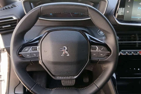 Peugeot e-2008 Eléctrico Allure Pack (100kW)