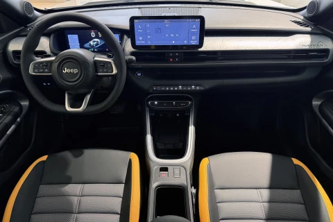 Jeep Avenger 1.2 eHybrid 4xe 145CV T. North Face